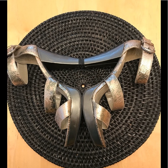 Pewter/Gold NICOLE SZ 8 1/2M Sandals - Picture 2 of 7